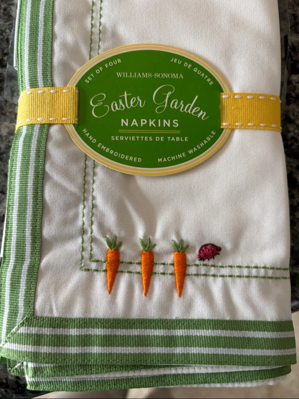 Williams Sonoma Easter Garden Napkins with Embroidered Carrots new